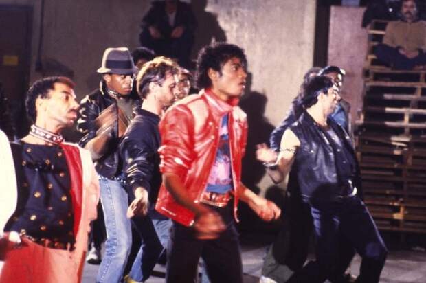 Кадр из клипа Beat It. \ Фото: fanpop.com.