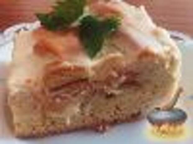 Фото к рецепту: Яблочный пирог в сметанной заливке