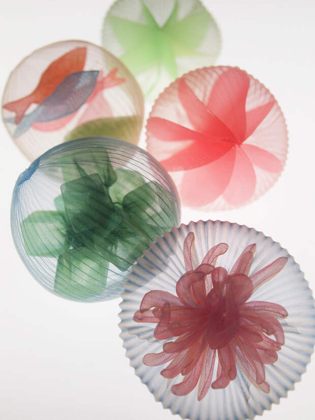 translucent-fabric-jewerly-japan-sculptures-mariko-kusumoto-8