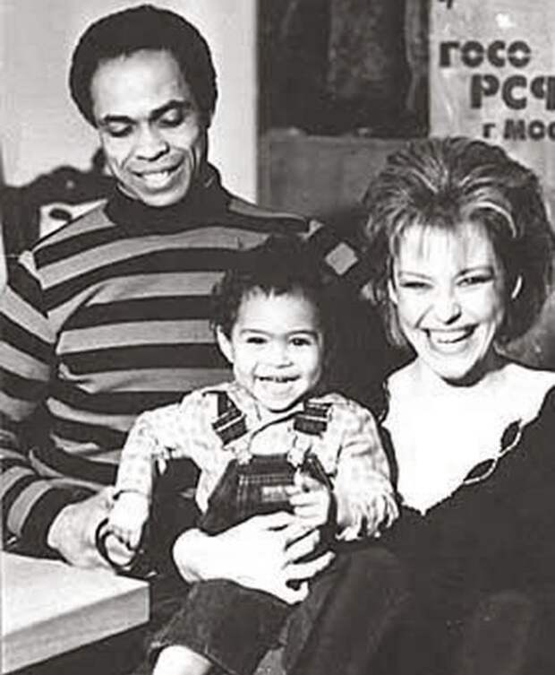 Ирина Понаровская с мужем Вейландом Роддом и сыном Энтони