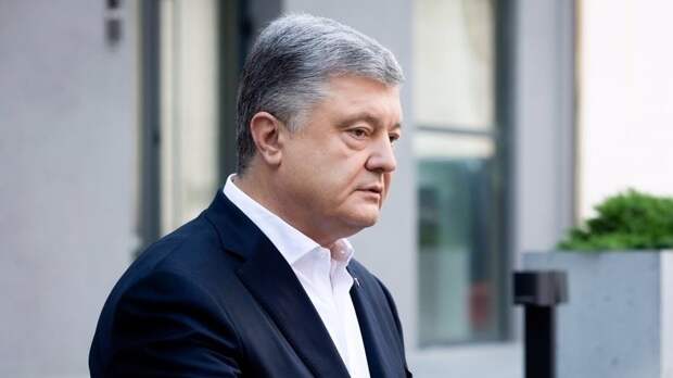 Спикер Рады назвал сроки снятия неприкосновенности с Порошенко