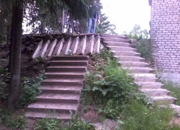 Фейлы, недочеты и оплошности строителей (28 фото)