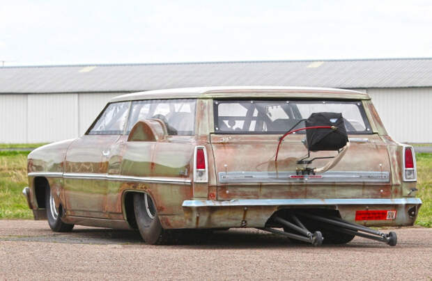 Ржавое, но очень быстрое корыто Chevrolet Nova Nova, chevrolet, авто, драгстер, тюнинг