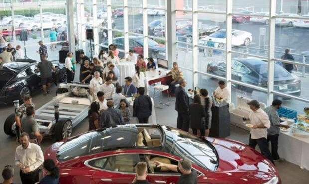 Салон по продаже подержанных Tesla