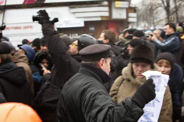 Киевляне за чистый город и против фашистов