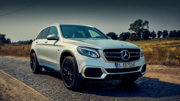 Mercedes glc,Mercedes glc f-cell. Строго говоря, все серийные GLC F-Cell не продаются полностью, а сдаются в аренду, в её стоимость входят техобслуживание и необходимый ремонт в течение всего срока.