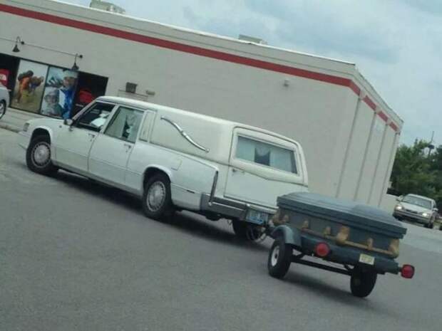 Жёсткие и позитивные автоприколы (39 фото) Жёсткие и позитивные автоприколы (39 фото)