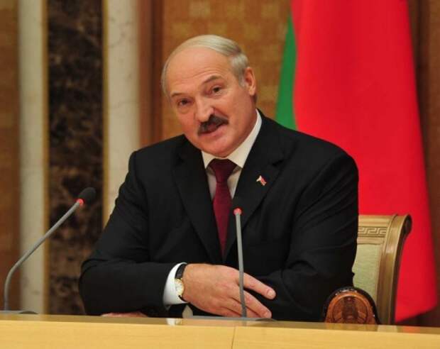 «Нейтралитет» и «многовекторность» Александра Лукашенко: что это такое на самом деле