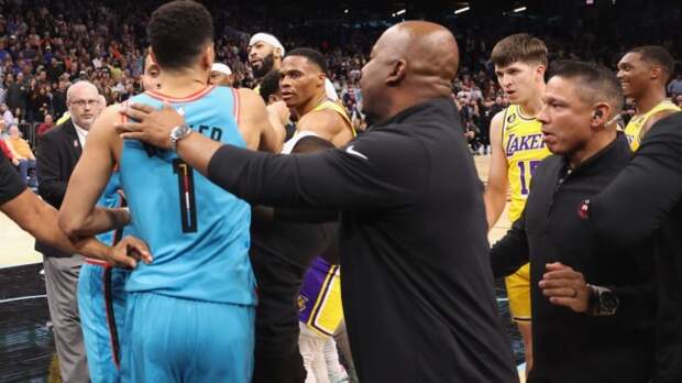 devin-booker-strong-message-for-patrick-beverly-after-shoved-deandre-ayton