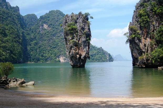 rocks15 Самые красивые и необычные морские скалы