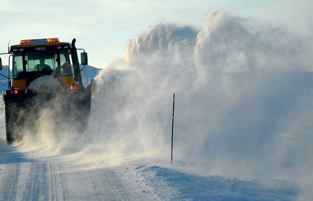 После снежного заноса 2 января дорогу Оренбург — Орск перекрывали уже два раза rr3-2016-55.jpg Стомахин Игорь/PhotoXPress