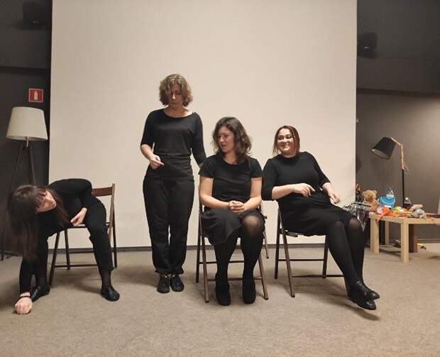 «Начать с понедельника»: в Симферополе зовут на интерактивную постановку об отложенных историях