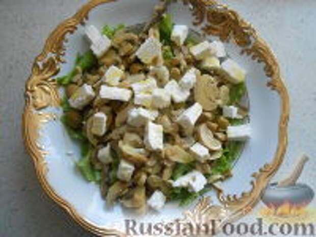 Фото к рецепту: Салат испанский с оливками