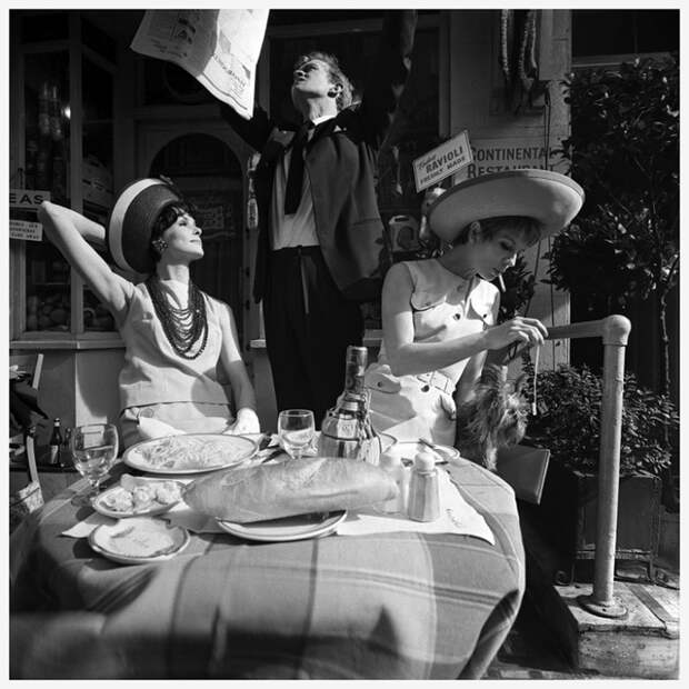 Photo Brian Duffy Vogue – Curzon Street – London – 1961.jpg Photo Brian Duffy Vogue – Curzon Street – London – 1961.jpg