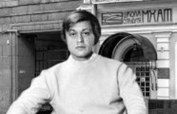 Кино: «Каждый вечер мы брали пол-литра на 4 и сырок»: Как сложилась жизнь лучших студенческих друзей актёра Караченцова