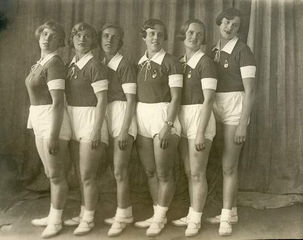 Спортсменки, комсомолки, красавицы 1930 х sovietgymnasts12 Спортсменки, комсомолки, красавицы 1930 х