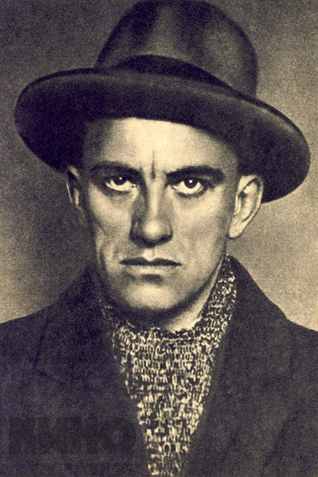 nezhnij_vladimir_vodochka_nas_svjazala.jpg