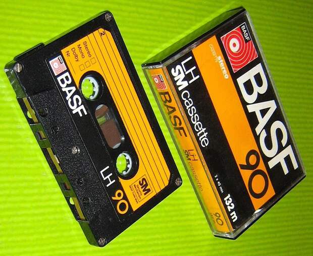 sssr-audiokassety-eto-interesno-poznavatelno-kartinki