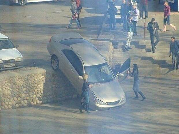Подборка курьёзных аварий аварии, авто, дтп, курьезы, приколы