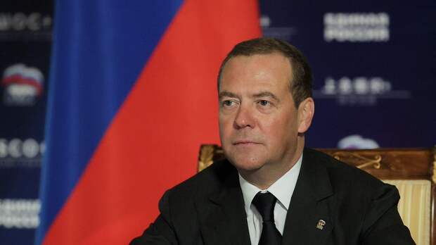 Медведев: Запад принял решение ликвидировать Зеленского