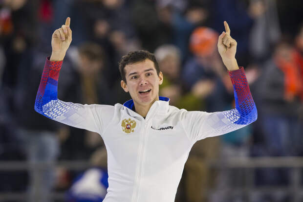 Конькобежец сборной России Семериков согласился выступать за Узбекистан