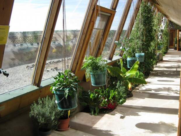 экологические дома earthship (9)