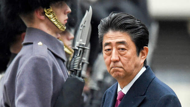 Не успел Абэ долететь до Путина: в Токио анонсировали новую поездку премьера в Россию