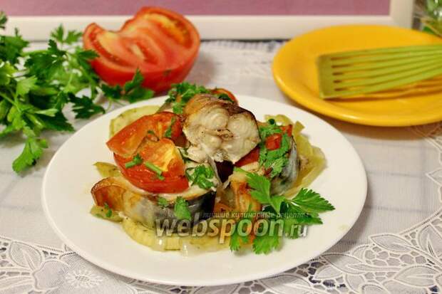 Фото Скумбрия с итальянскими травами и овощами в духовке