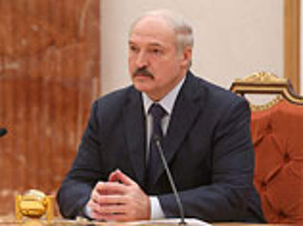 Белорусский президент Александр Лукашенко считает, что без участия Соединенных Штатов Америки стабилизация обстановки в Украине невозможна, и призывает Вашингтон напрямую подключиться к мирному процессу Белорусский президент Александр Лукашенко считает, что без участия Соединенных Штатов Америки стабилизация обстановки в Украине невозможна, и призывает Вашингтон напрямую подключиться к мирному процессу