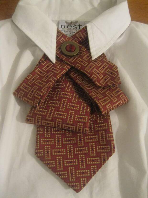 Новый способ носить галстук!