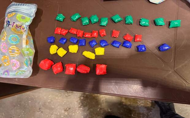 Полиция в Рязанском районе изъяла у двух закладчиков 642 гр наркотика