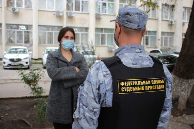 Прямо из ЗАГСа судебные приставы забрали невесту за неуплату алиментов