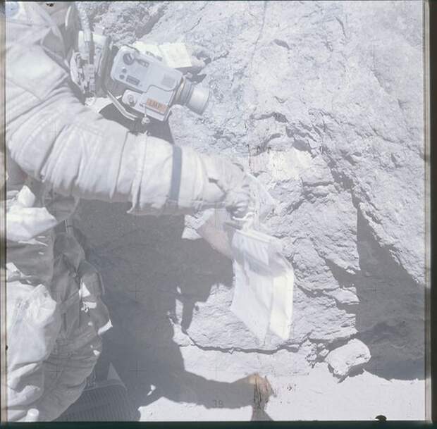 Редкие фотографии Луны от NASA