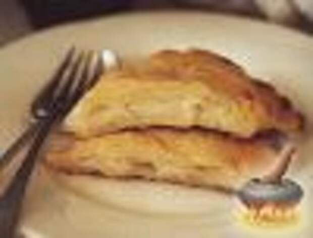 Фото к рецепту: Яблочный пирог с картофельным коржом