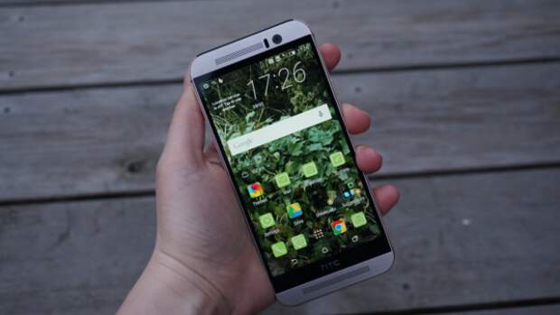 HTC One M9 живьем