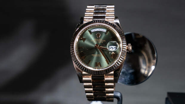 Поддельный Rolex за миллион: петербуржец может заплатить штраф за неоригинальные часы