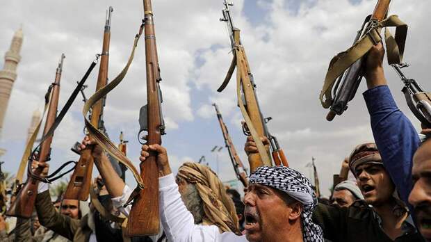 В США сообщили об ударе йеменских хуситов по греческому судну Laax