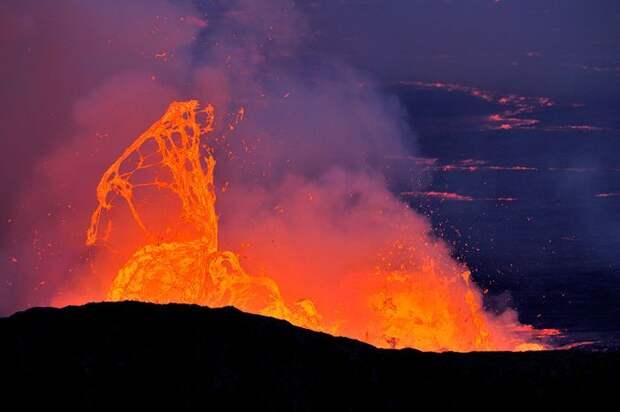Кратер вулкана Nyiragongo (28 фото)