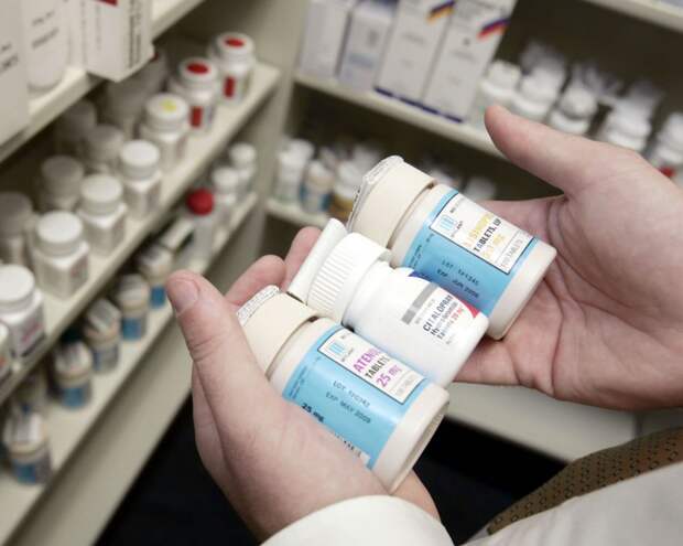 Прокуроры в 2015 г. возбудили 779 дел о завышении цен на лекарства
