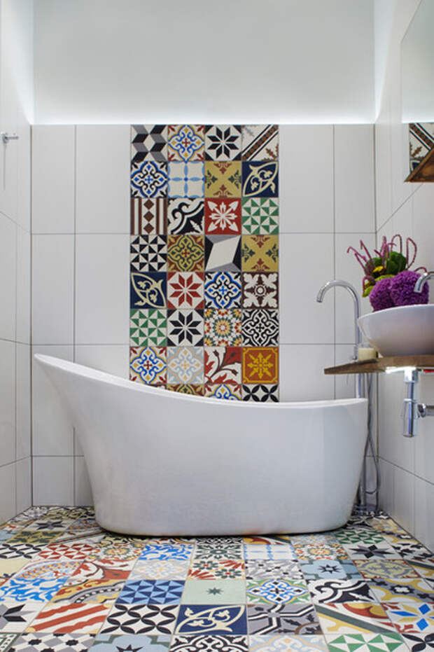 Средиземноморский Ванная комната by Cassidy Hughes Interior Design & Styling