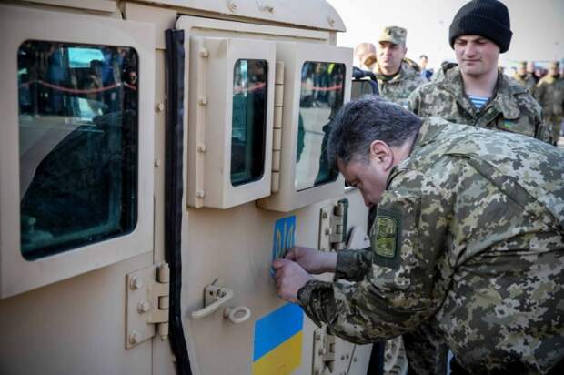 Украинского военнослужащего за критику американских бронемашин отправляют в зону АТО