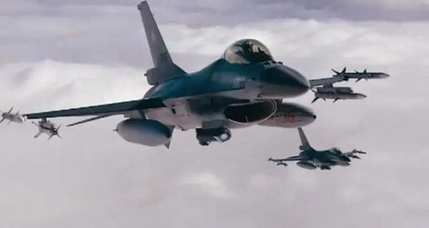 Украинский посол в США заявила, что истребители F-16 появятся в зоне СВО уже в этом году