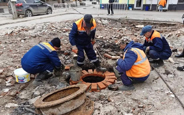 В Рязани рядом с ТРЦ «Малина» снесли аварийный дом и починили канализацию