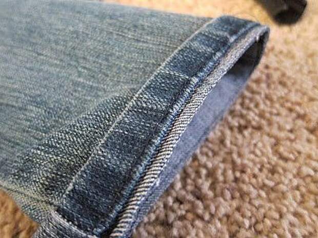 Подшиваем джинсы с сохранением фабричного шва 5