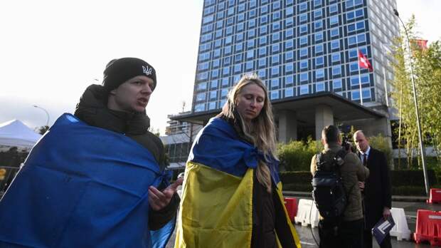 Украинские активисты мешают работе российских журналистов в Женеве
