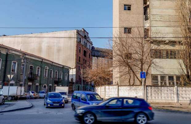 ID: 10632316 Дата съемки: 02.04.2015 Описание: Россия. Ростов-на-Дону. В районе городского вокзала. Валерий Матыцин/ТАСС