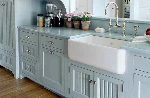 traditional-kitchen-sinks