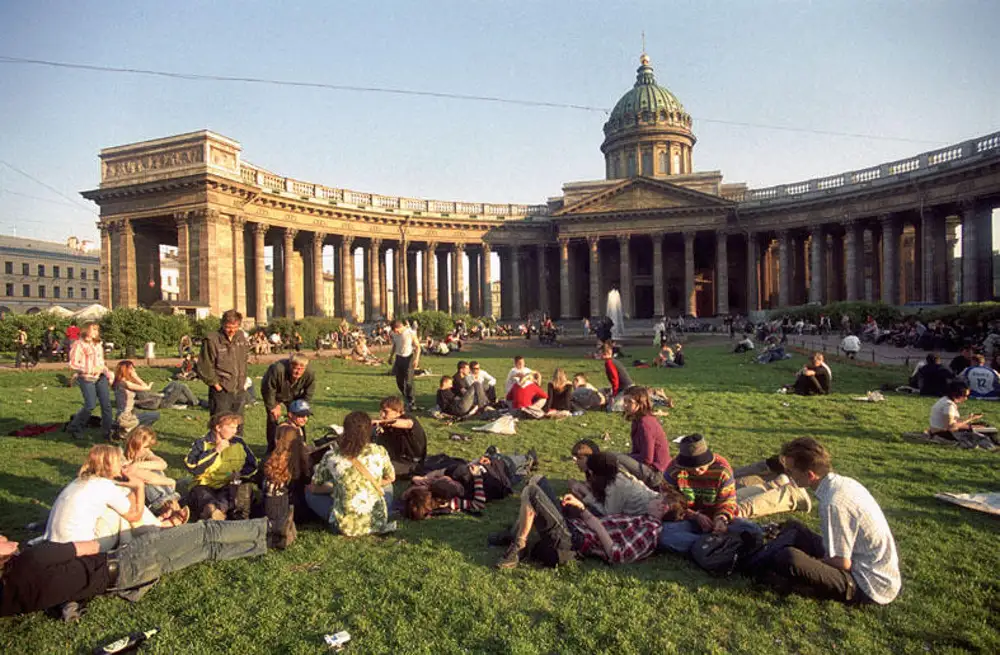 Казанский сквер в Санкт Петербурге