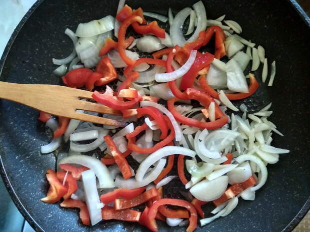 Азиатский суп-лапша с курицей. Очень простой, но вкус яркий и необычный