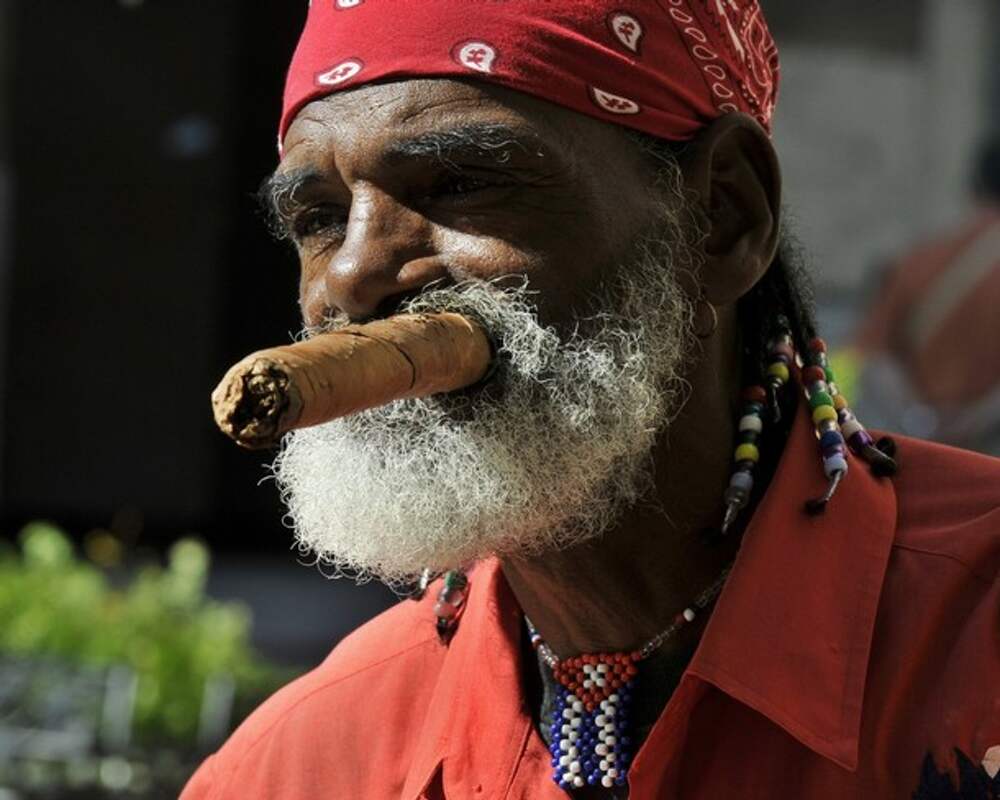 Дед с сигарой